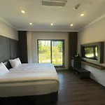 Hotel Santana 5*