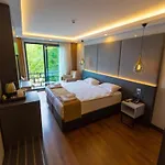 Santana Hotel