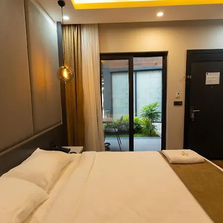 Santana 5* 特拉布宗