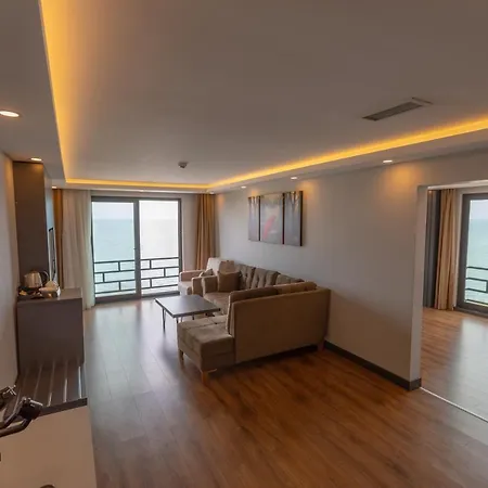 Santana 5* 特拉布宗
